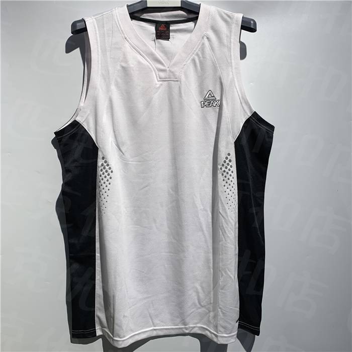 L is equivalent to normal T -shirt 175 and so on (do not